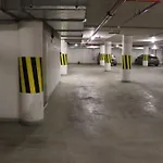 Cozy Nest With Free Parking