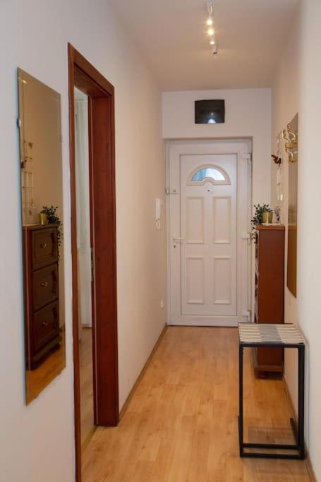 Cozy Nest With Free Parking Budapest