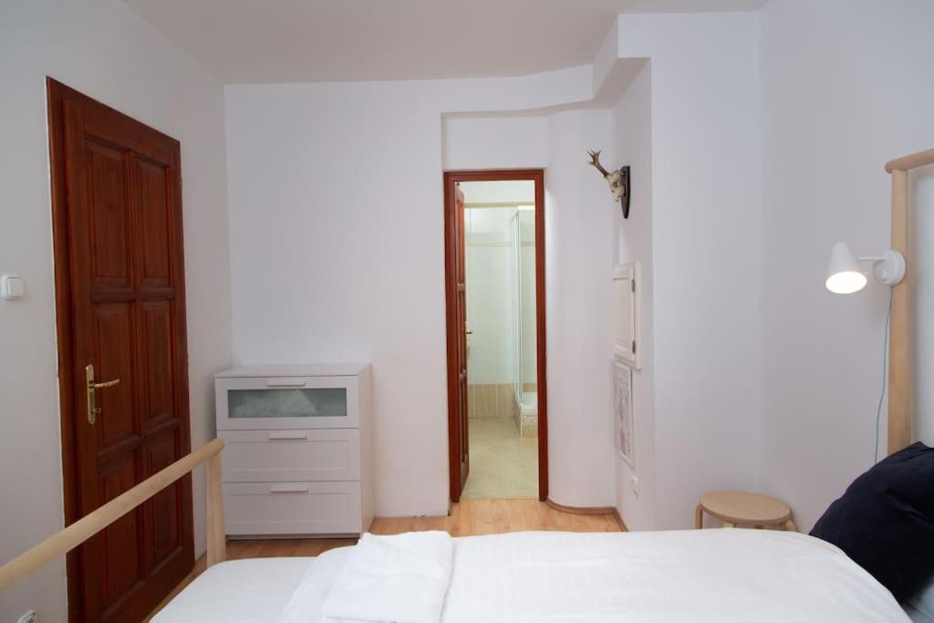 Cozy Nest With Free Parking * Budapest