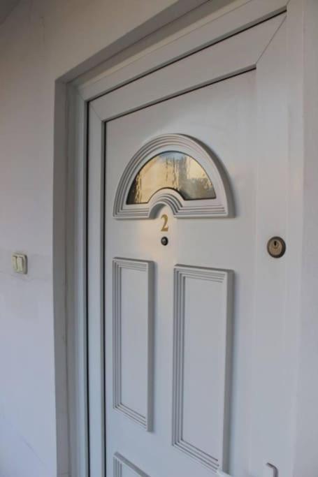 Cozy Nest With Free Parking Apartment