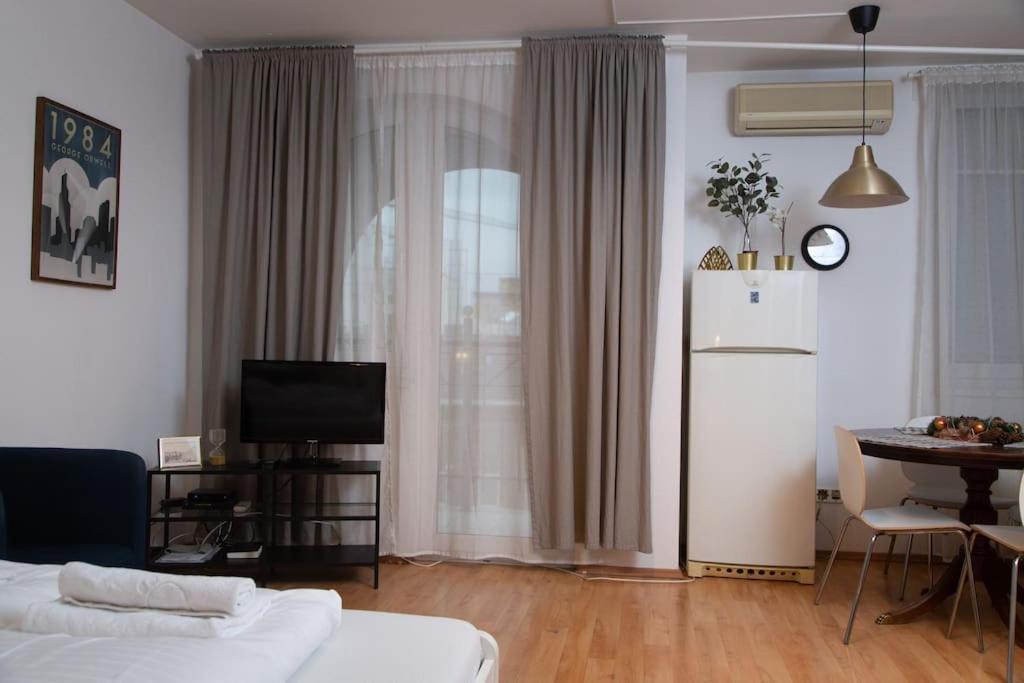Apartmán Cozy Nest With Free Parking